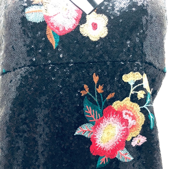 Black Sequin Floral Dress - Picture 7 of 8